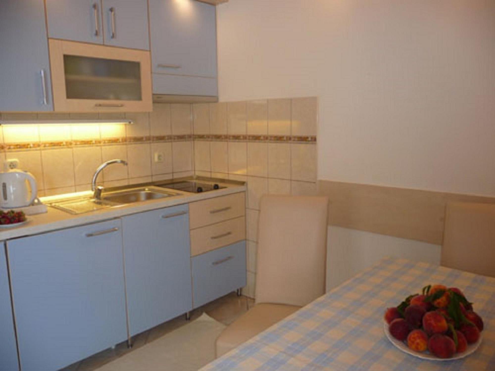 Apartments Lavica Podstrana Room photo